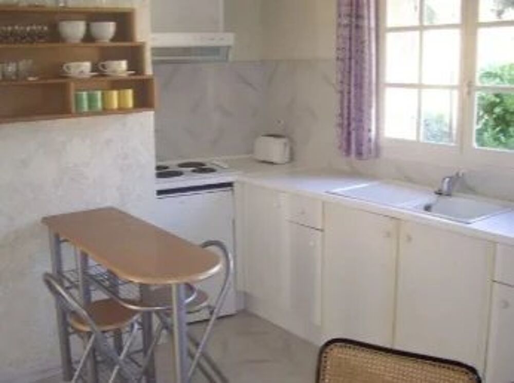 Location Maison Charmant pavillon indépendant avec jardin et  piscine – cadre de Roquefort-les-pins