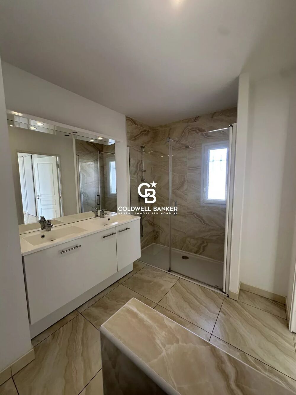 � vendre  Appartement Cagnes-sur-Mer (06800)