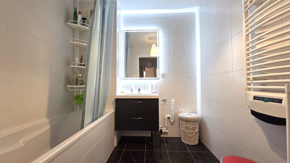 Vente Appartement Hôpital Civil, appartement 3 pièces de 63 m2 avec terrasse et Pa Strasbourg