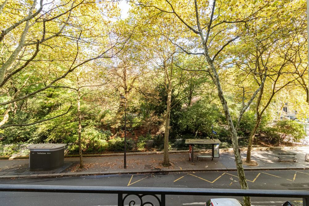 Vente Appartement 4 pi�ces traversant face aux Buttes Chaumont Paris 19