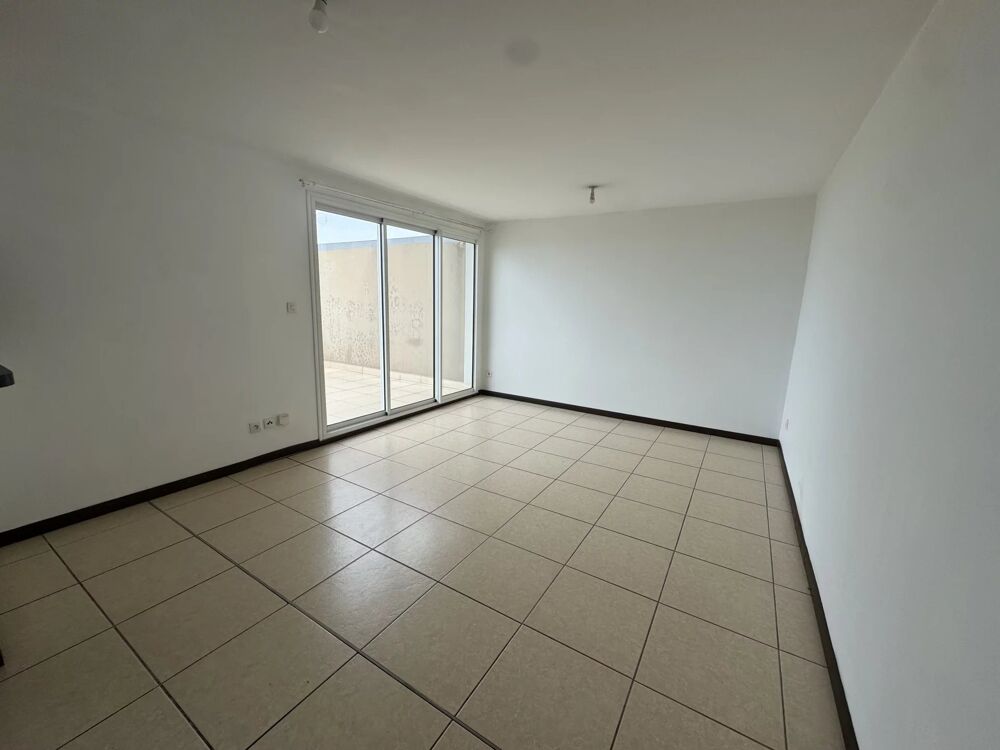 Location Appartement SH 4607 : APPARTEMENT F3 en DUPLEX de 81 m²  AU CENTRE VILLE TAM Le tampon