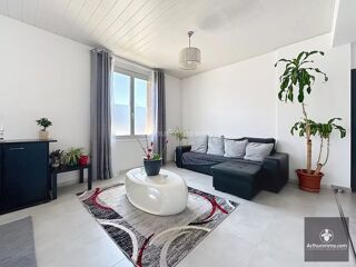 Maison  vendre 7 pices 310 m