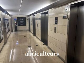  Parking / Garage � vendre 