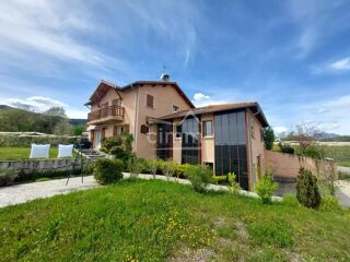  Maison  vendre 8 pices 224 m