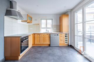 Immeuble à vendre 7 pièces 148 m²
