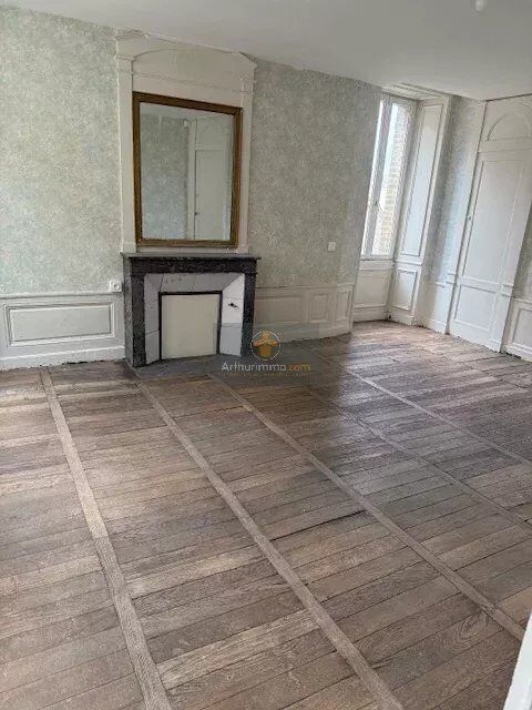  Appartement � louer 4 pi�ces 122 m�