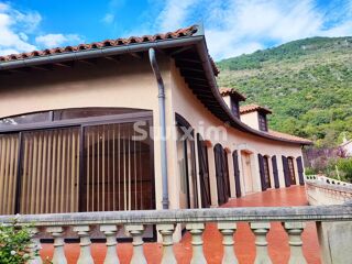  Villa à vendre 8 pièces 280 m²