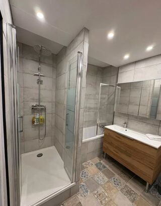  Appartement à louer 4 pièces 92 m²