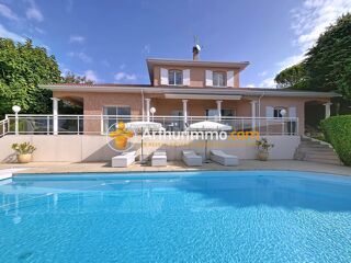  Maison � vendre 7 pi�ces 205 m�