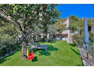  Appartement à louer 5 pièces 128 m²