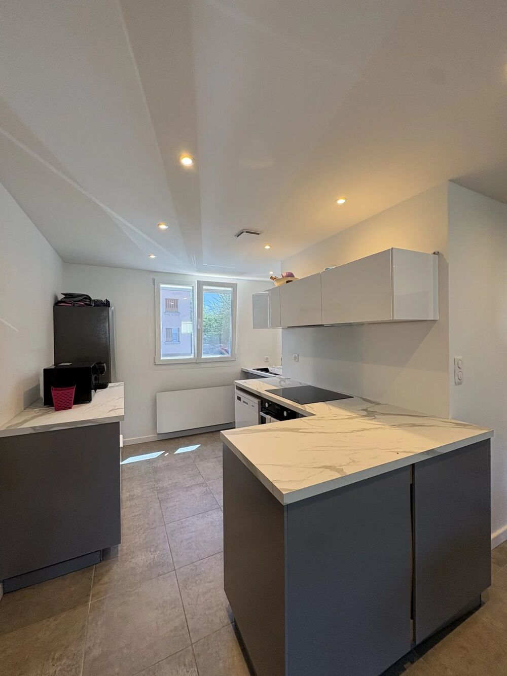 SEYSSINET-PARISET - 3 Pieces de 53m² - meublé