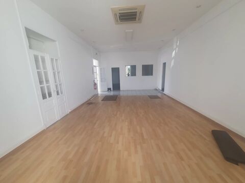   LOCAL - 7 Pièces - 250 m² 