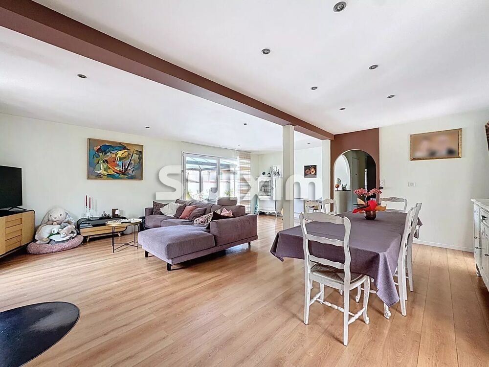 � vendre  Maison Cessy (01170)