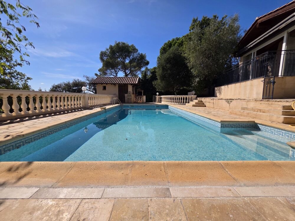 Villa plain-pied 114 m² - 3 chambres - piscine - garage