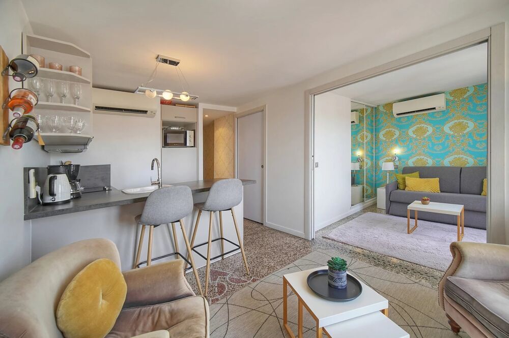 Vente Appartement Appartement 3 pièces au calme, dernier étage en plein centre de Cannes
