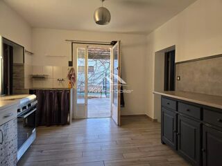  Maison à louer 8 pièces 189 m²