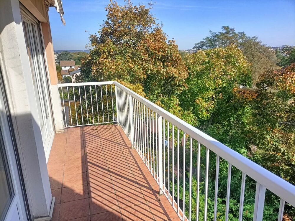 Vente Appartement MAISONS-LAFFITTE – APPARTEMENT 4 PIÈCES AVEC VUE DÉGAGÉE Maisons-laffitte