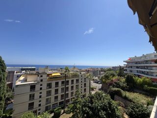  Appartement à louer 3 pièces 100 m²