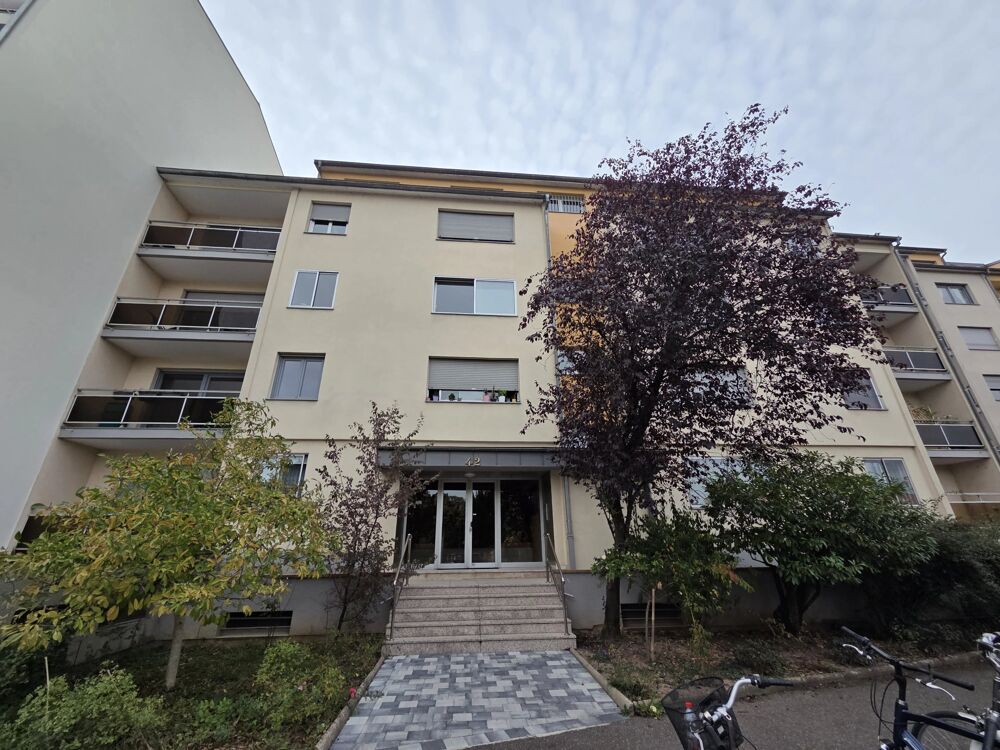 Vente Appartement Neudorf, appartement 2 pièces de 81 m² avec loggia, balcon , gar Strasbourg