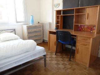  Appartement à louer 3 pièces 65 m²