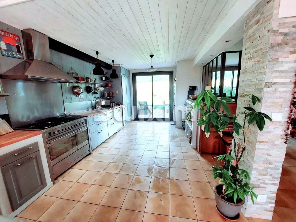  vendre  Maison Divonne-les-Bains (01220)