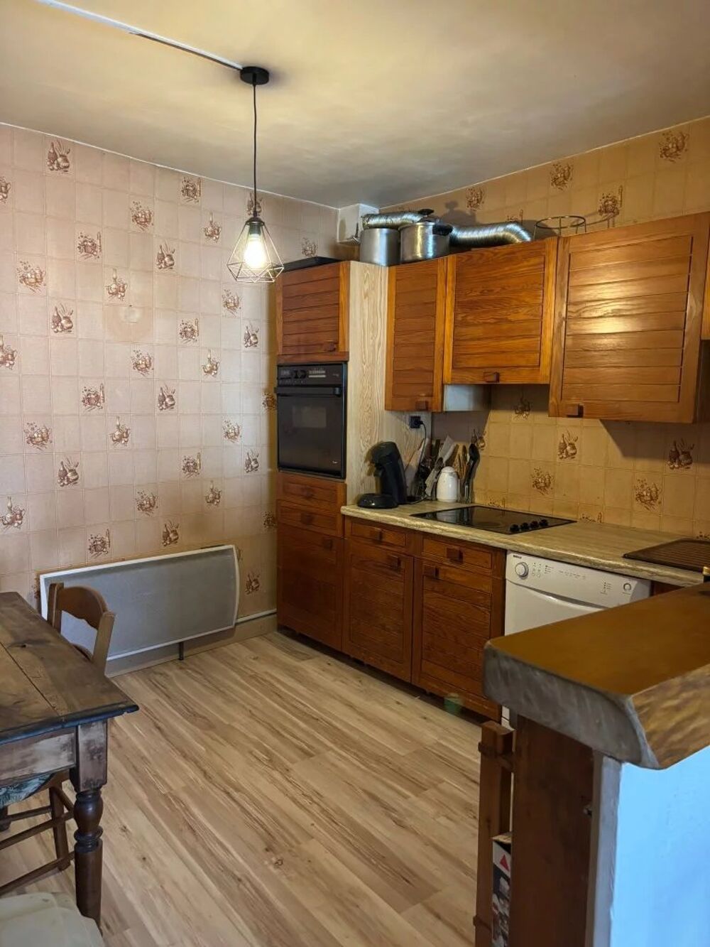 MAISON DE VILLAGE 60m² + CAVE 40m²