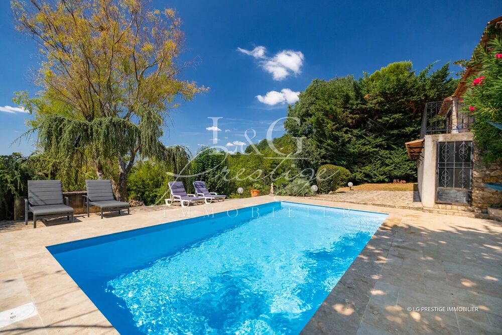 À Vendre Villa Montauroux avec Piscine, 5 Pièces, 111m²
