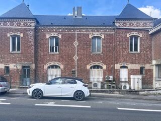  Immeuble à vendre 15 + pièces 584 m²