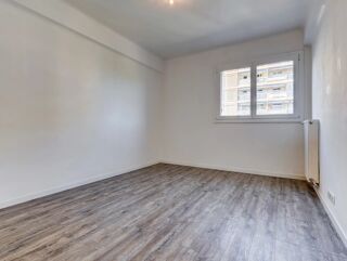  Appartement � vendre 4 pi�ces 79 m�