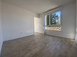  Appartement à louer 2 pièces 43 m²