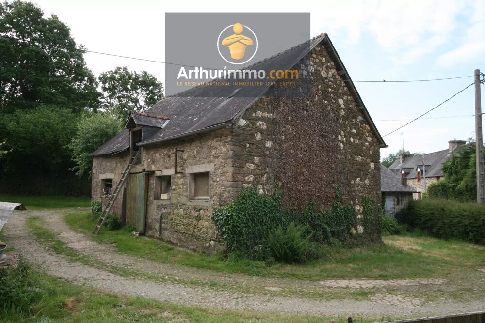 FORGES DE LANOUEE ancienne FERME AVEC TERRAIN 1,30 HA