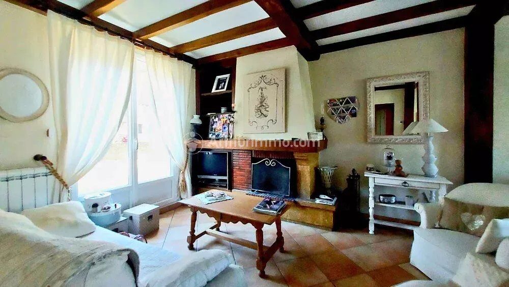 Maison 6 pièces 150 m² · à Aussillon · 150 m² · 154 000 €