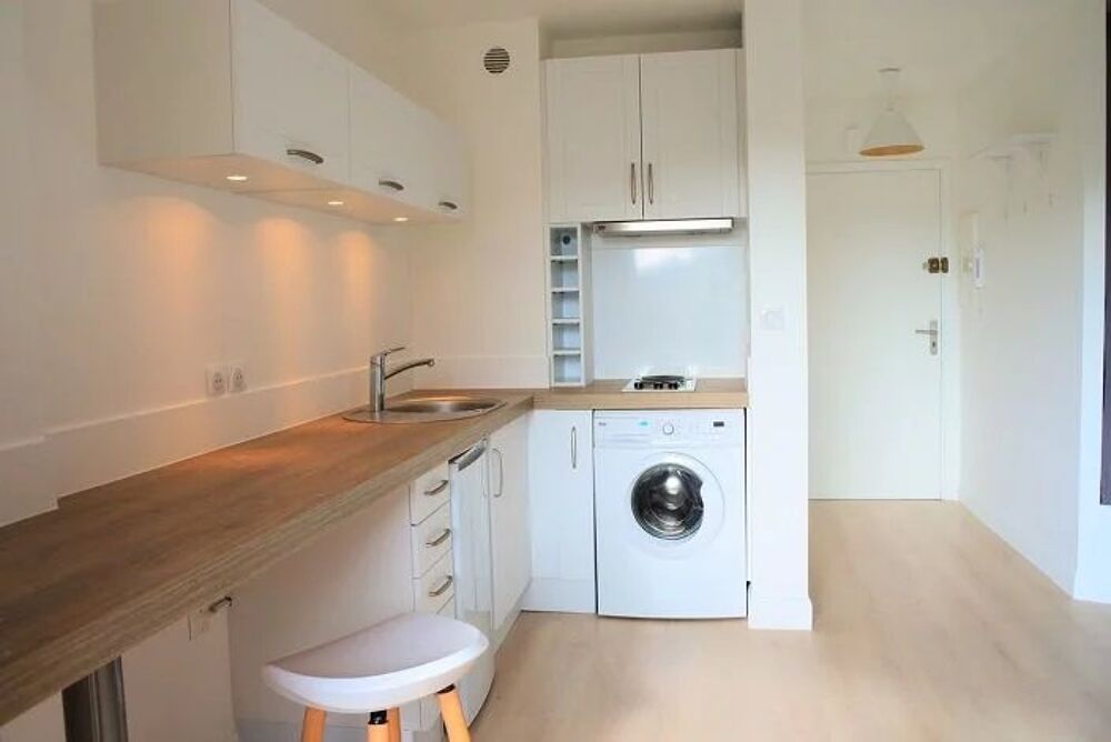 Location Appartement Studio de 23m² avec terrasse de 6m² Antibes
