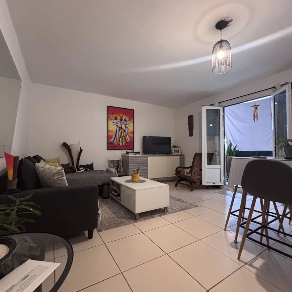 APPARTEMENT T3 MONTGAILLARD  SAINT-DENIS 97400