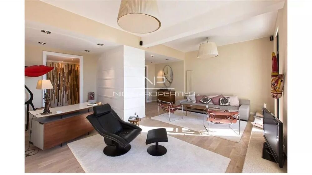 Vente Appartement Montrose appartement bourgeois 4 pièces balcon vue mer Cannes
