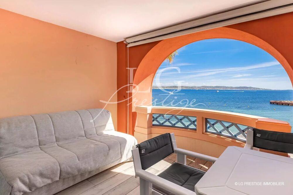 EXCEPTIONNEL  APPARTEMENT PIEDS DANS LEAU