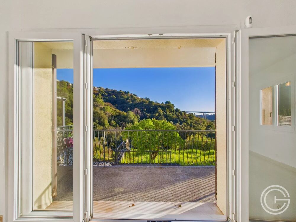 Vente Appartement Bas de VILLA 4 pièces 114m² LC (277.30m² au total) Jardin / Terr Nice
