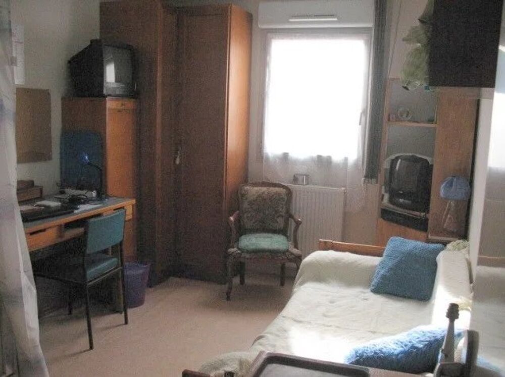 STUDIO CHEZ L'HABITANT AVEC PARKING ET PATIO