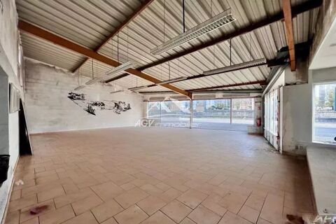   Local commercial Garage 