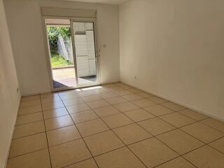  Appartement à louer 2 pièces 57 m²