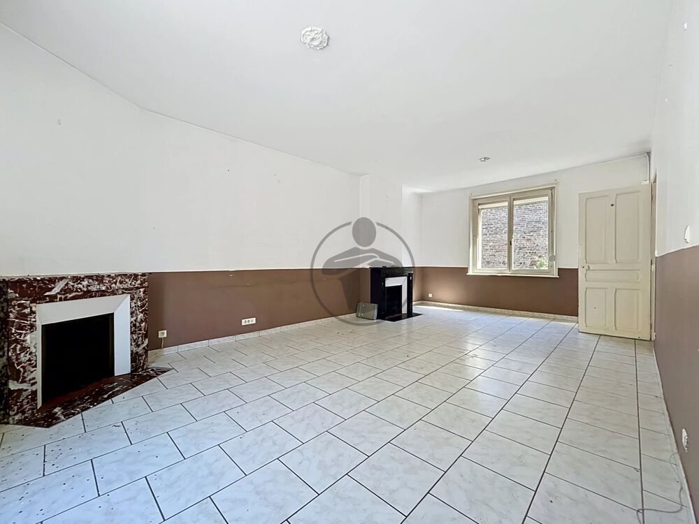 Appartement esprit maison de ville  garage  centre-ville