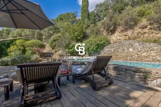  Villa à vendre 15 + pièces 610 m²