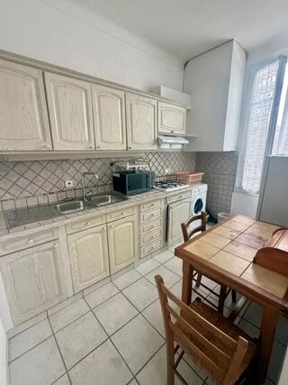  Appartement à louer 1 pièce 27 m²