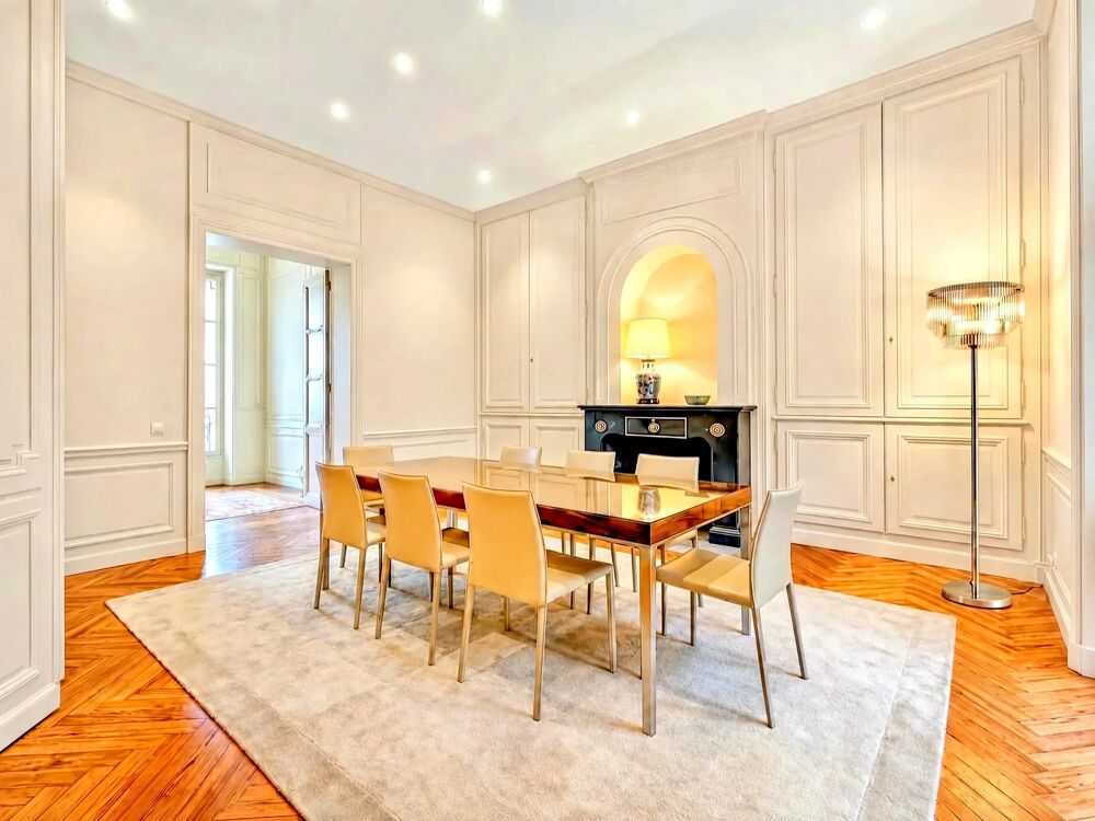 Vente Appartement CHARTRONS – FACE GARONNE – 3 CHAMBRES – ÉLÉMENTS D'ÉPOQUE Bordeaux