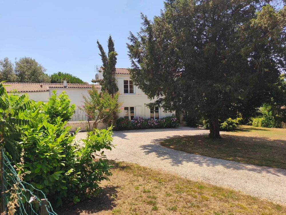 VILLA FAMILIALE 5 CHAMBRES À SAINT-ROMAIN-DE-BENET