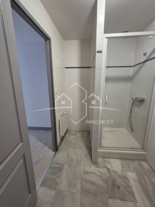  Immeuble � vendre 9 pi�ces 176 m�