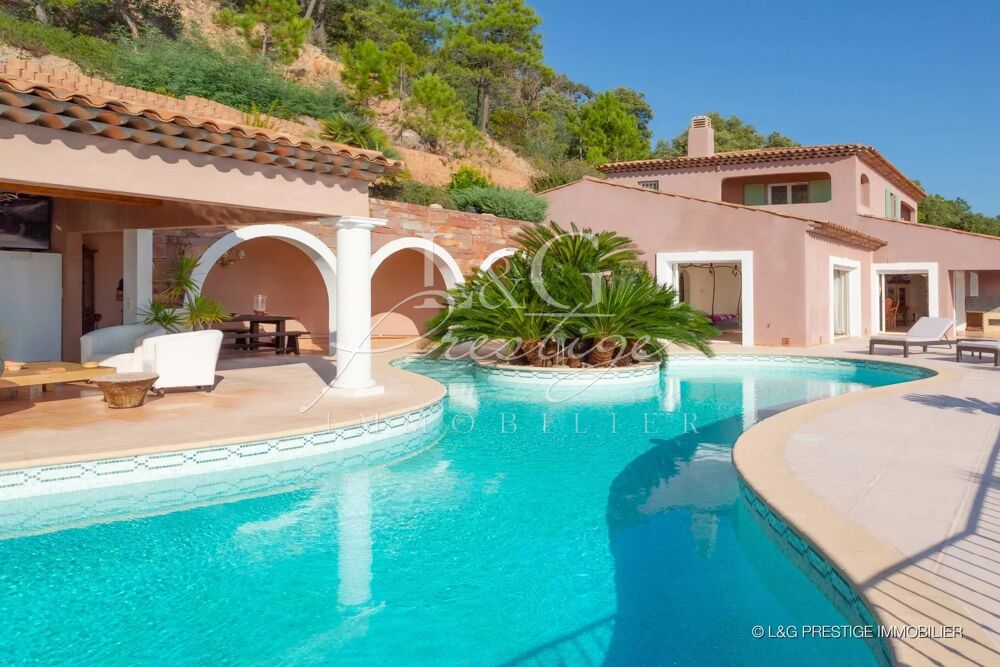 Majestueuse Villa 7 Pièces, avec Piscine et Vue Mer, Théoule-sur