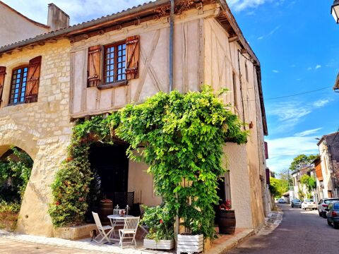 Maison historique au cur de la ville 141700 Castillonns (47330)