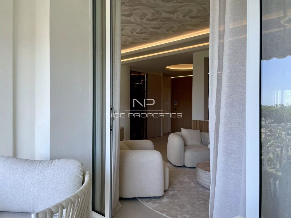 Vente Appartement Cannes, appartement sur la Croisette, vue mer et port Cannes
