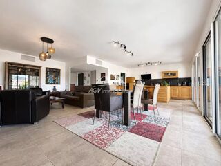  Appartement à vendre 7 pièces 165 m²